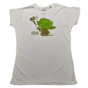 Star Wars YODA SELFIE FUNKO Juniors XL White Graphic T-Shirt NEW *WASHED